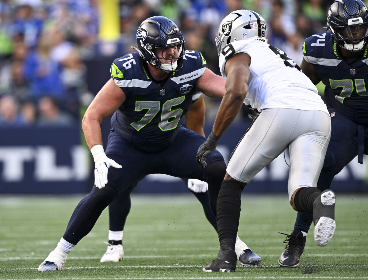 Seahawks preseason: Grey Zabel, Seahawks O-line plow Raiders